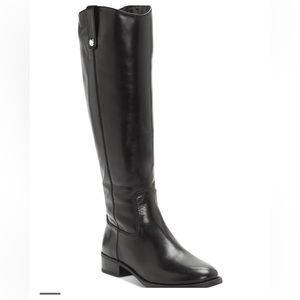 Black leather Riding boots